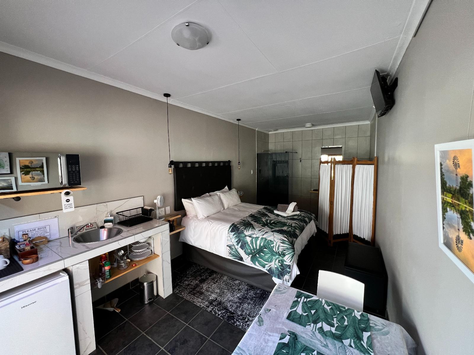 Room 1 — Photo of the whole room