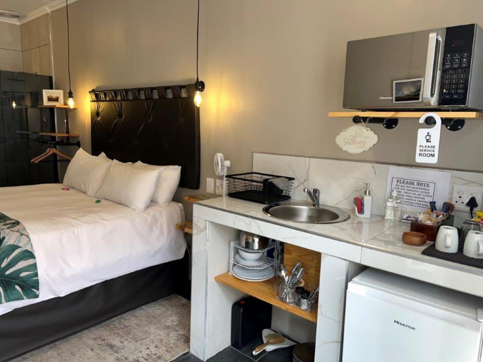Room 1 — Coffee/tea facilities