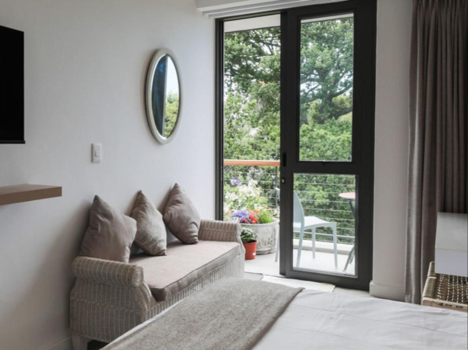 Room 1 — Seating area