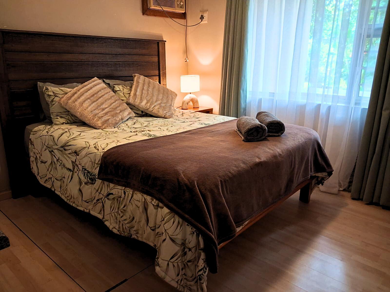 Room 1 — Photo of the whole room