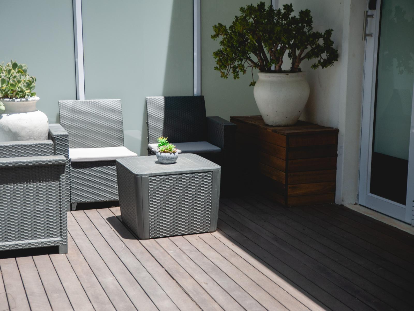 Room 1 — Balcony/Terrace