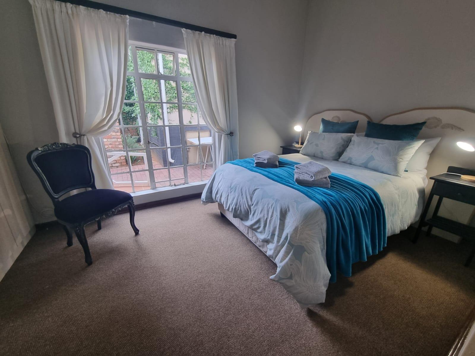 Room 1 — Photo of the whole room