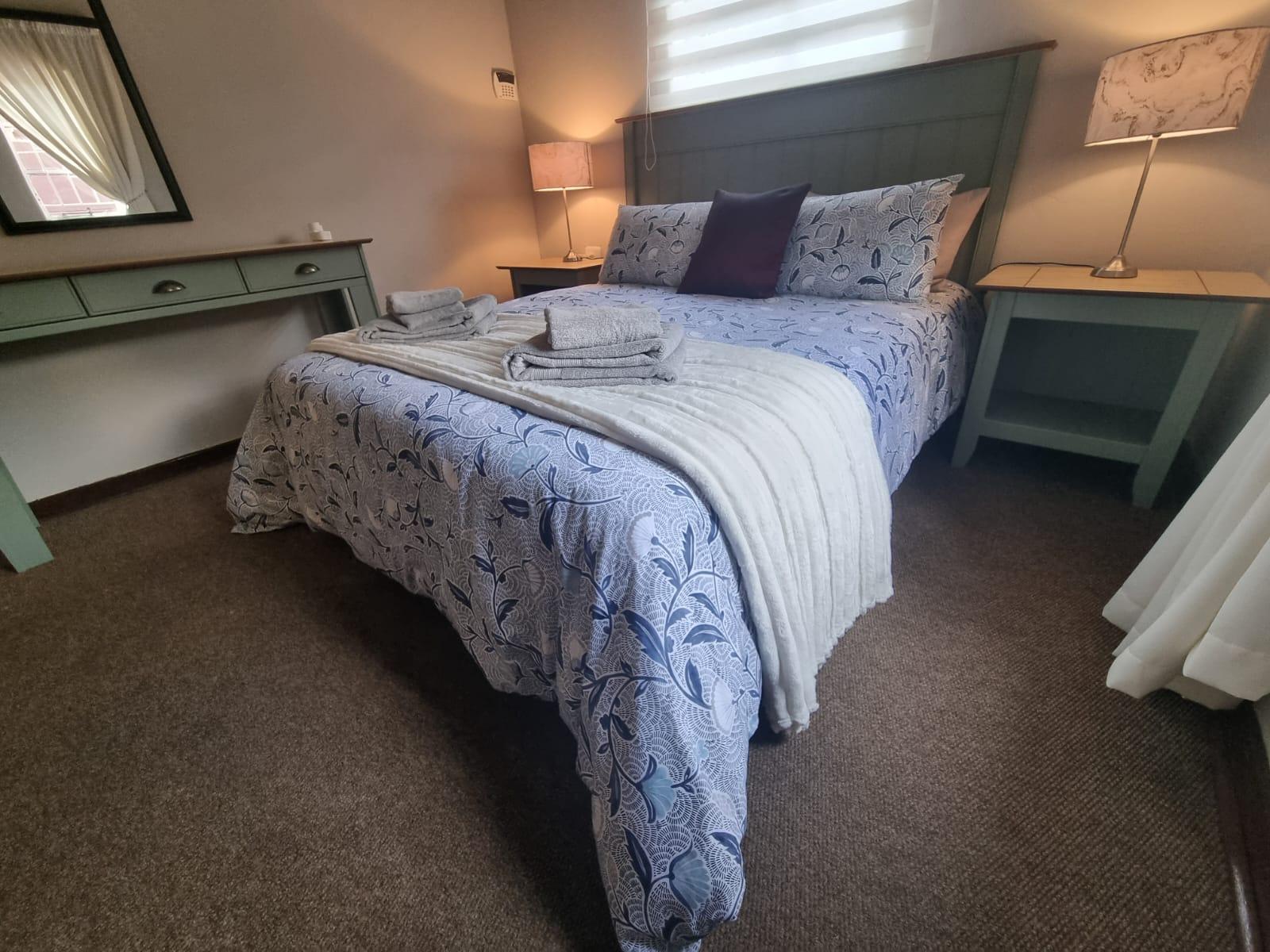 Room 1 — Photo of the whole room