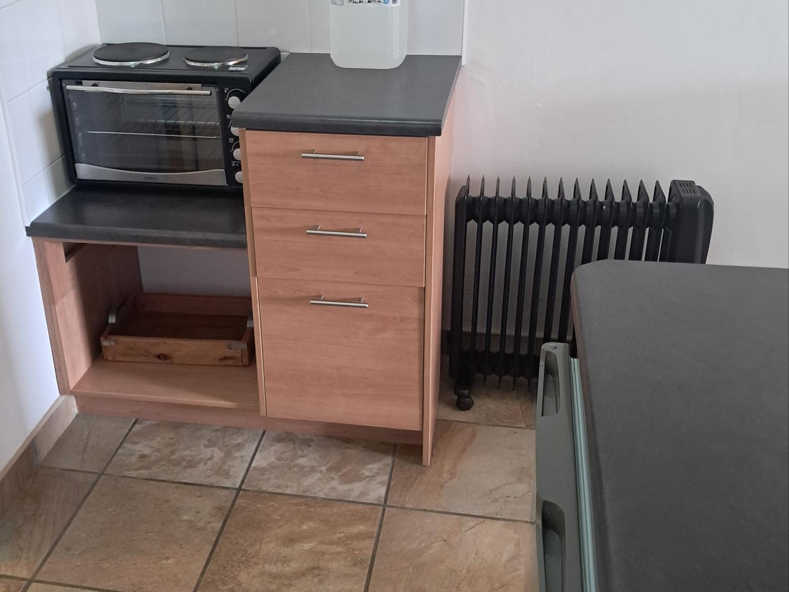 Room 1 — Kitchenette