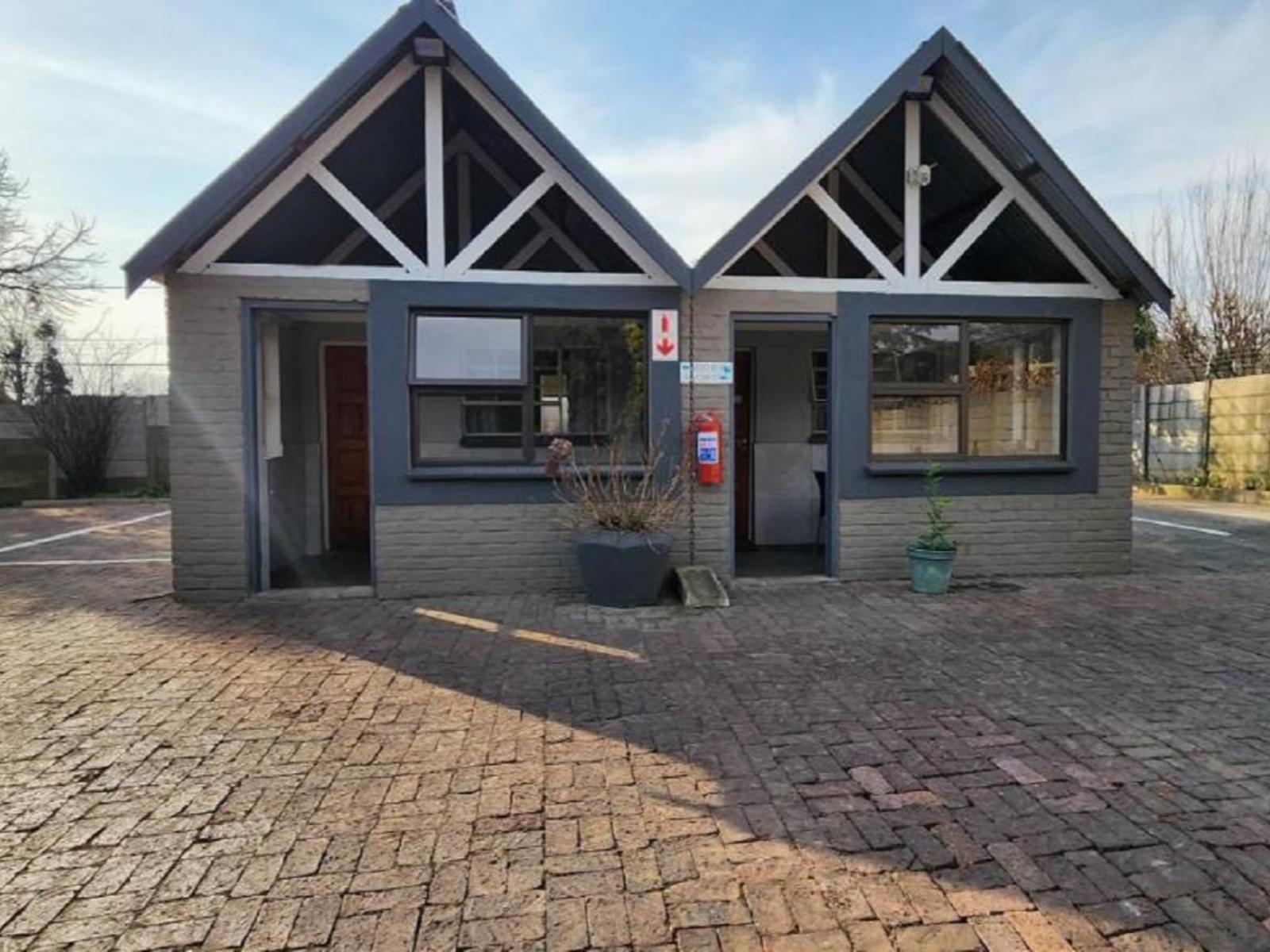 Livingwaters Self-Catering and Lazel Apartments