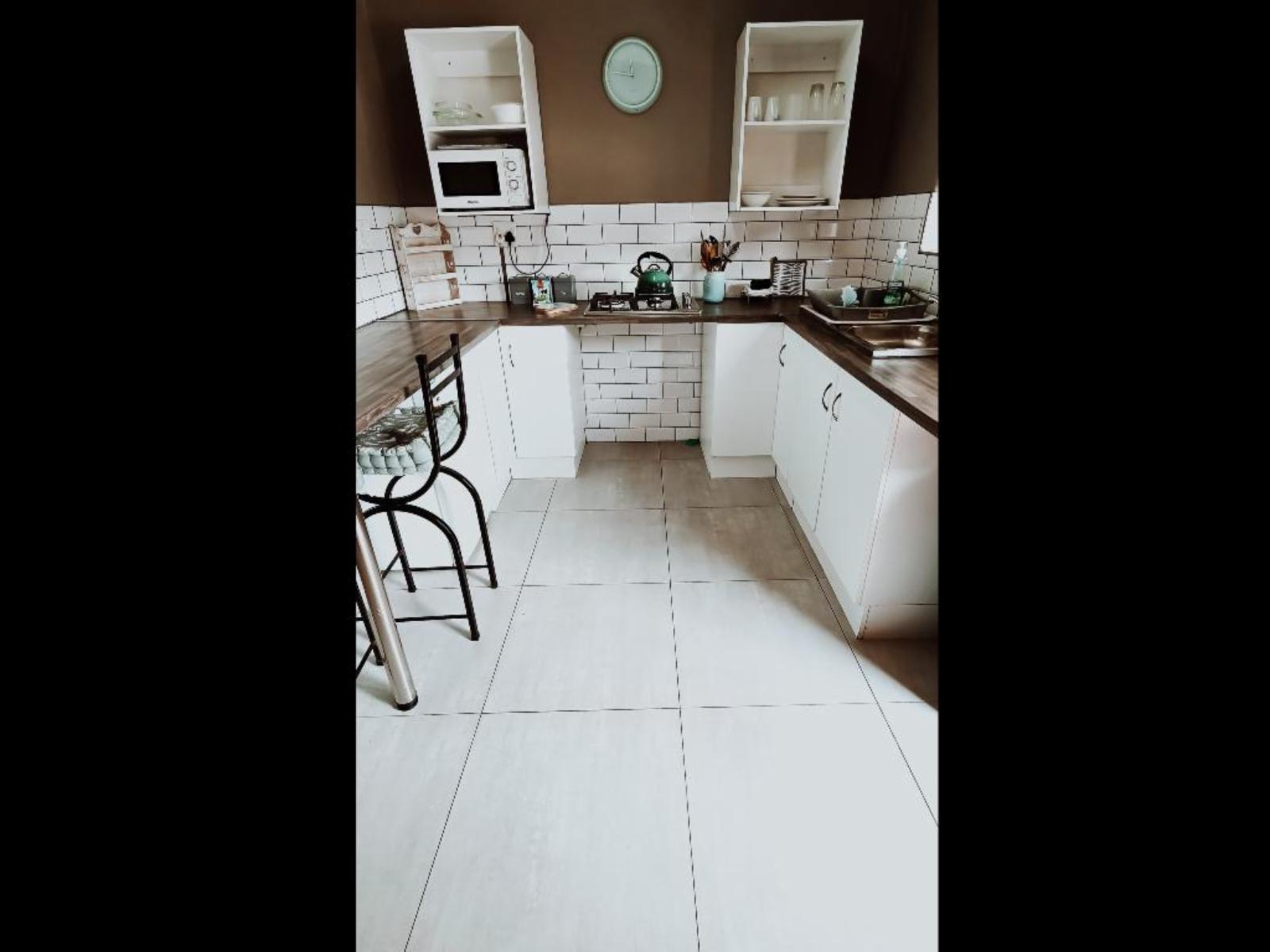 Room 1 — Kitchenette