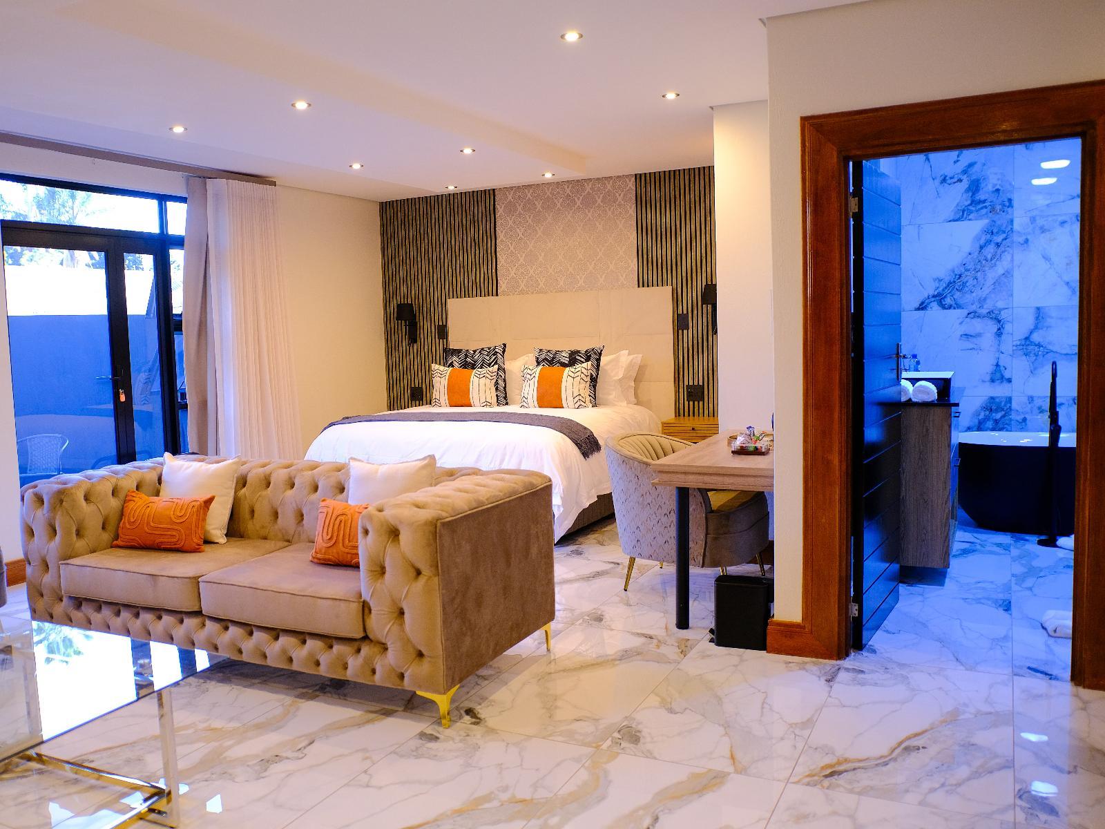 Room 4 — Photo of the whole room