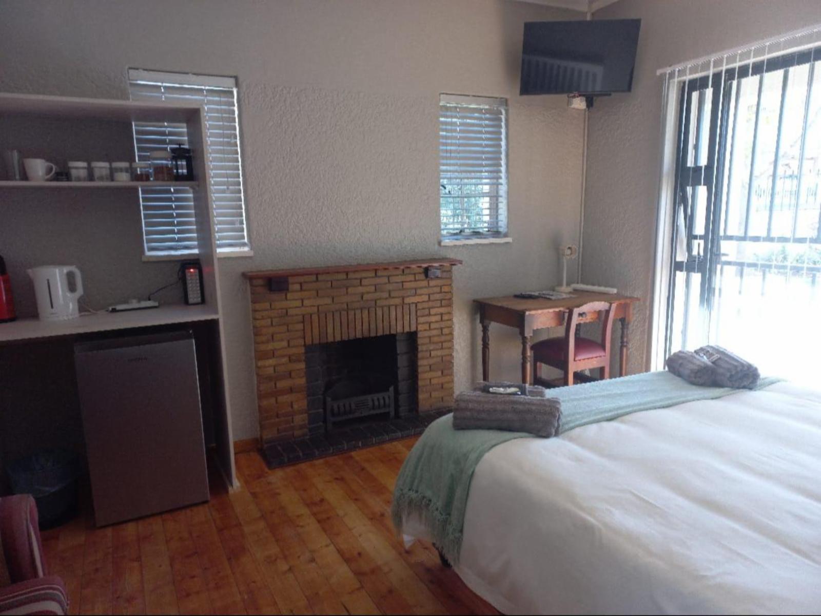 Room 1 — Photo of the whole room