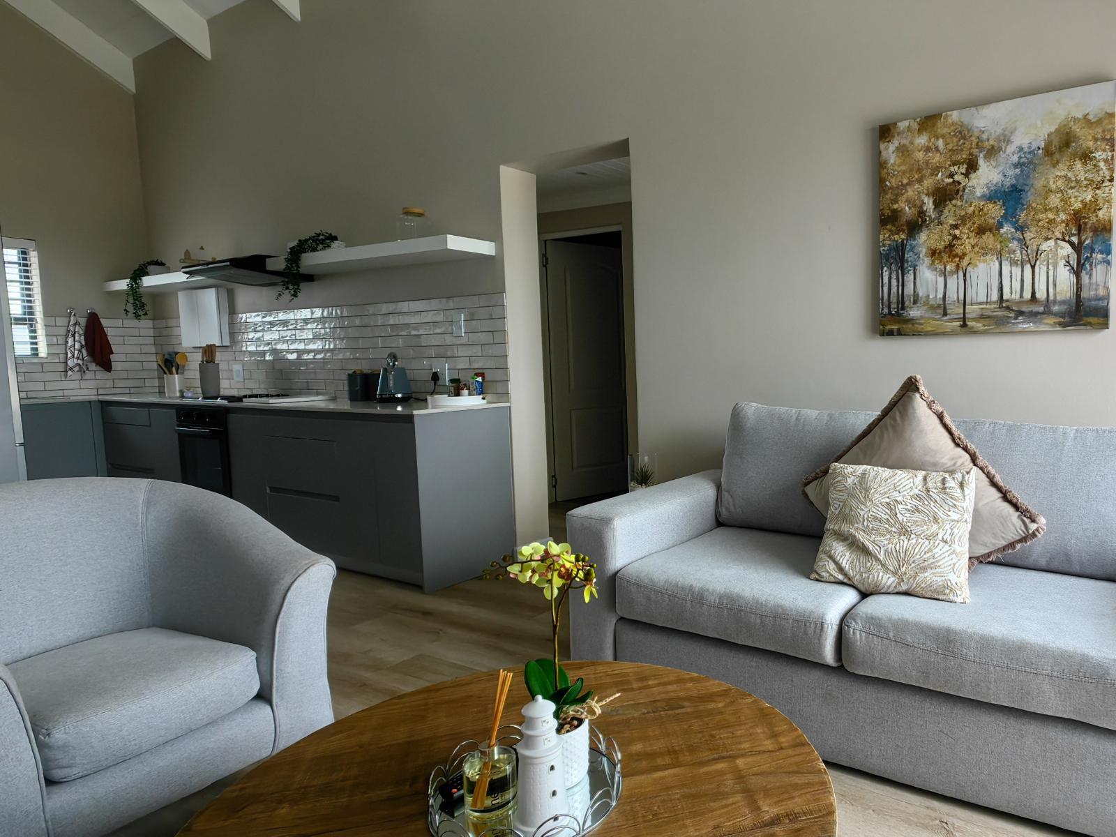 Room 1 — Lounge or bar