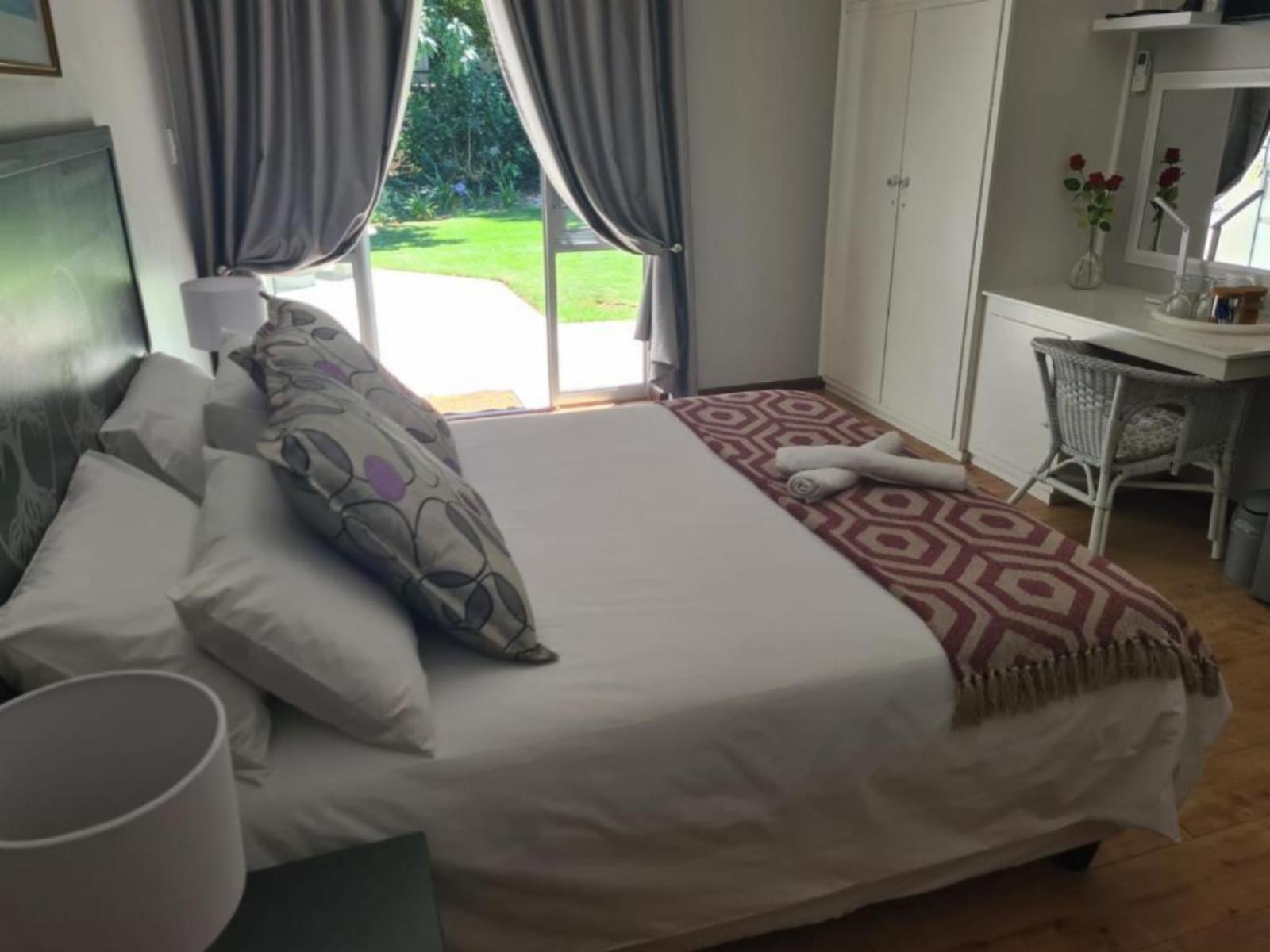 Room 1 — Photo of the whole room