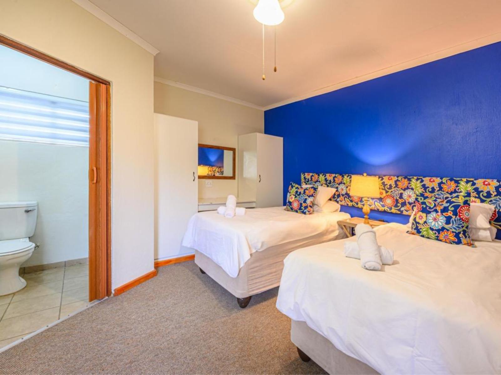 Room 1 — Photo of the whole room