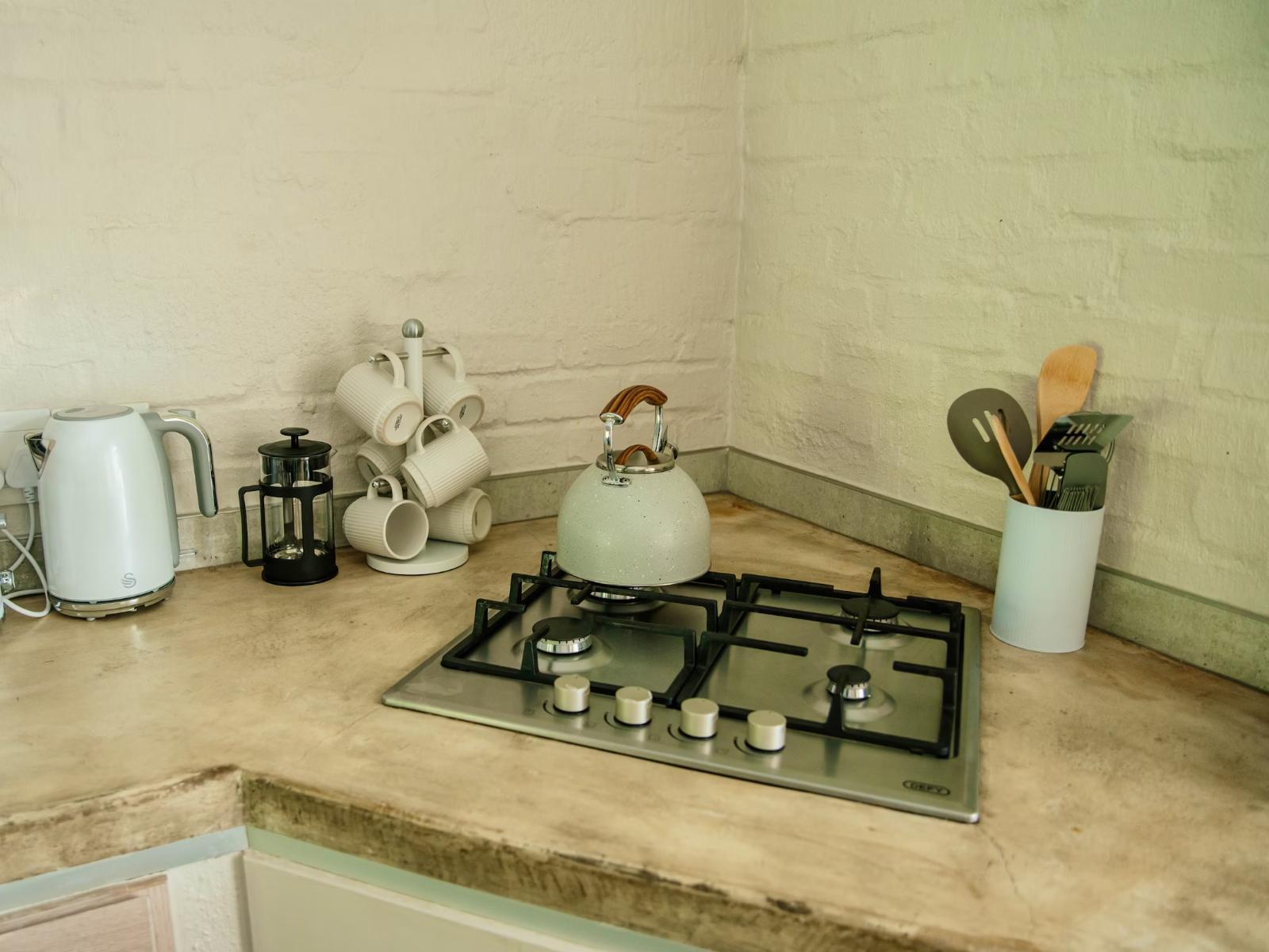 Room 1 — Kitchenette