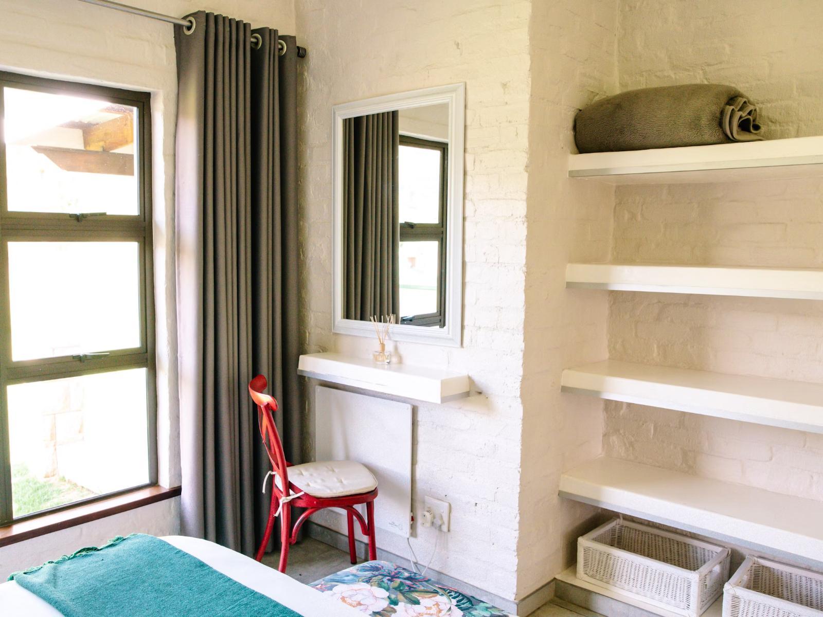 Room 1 — Photo of the whole room