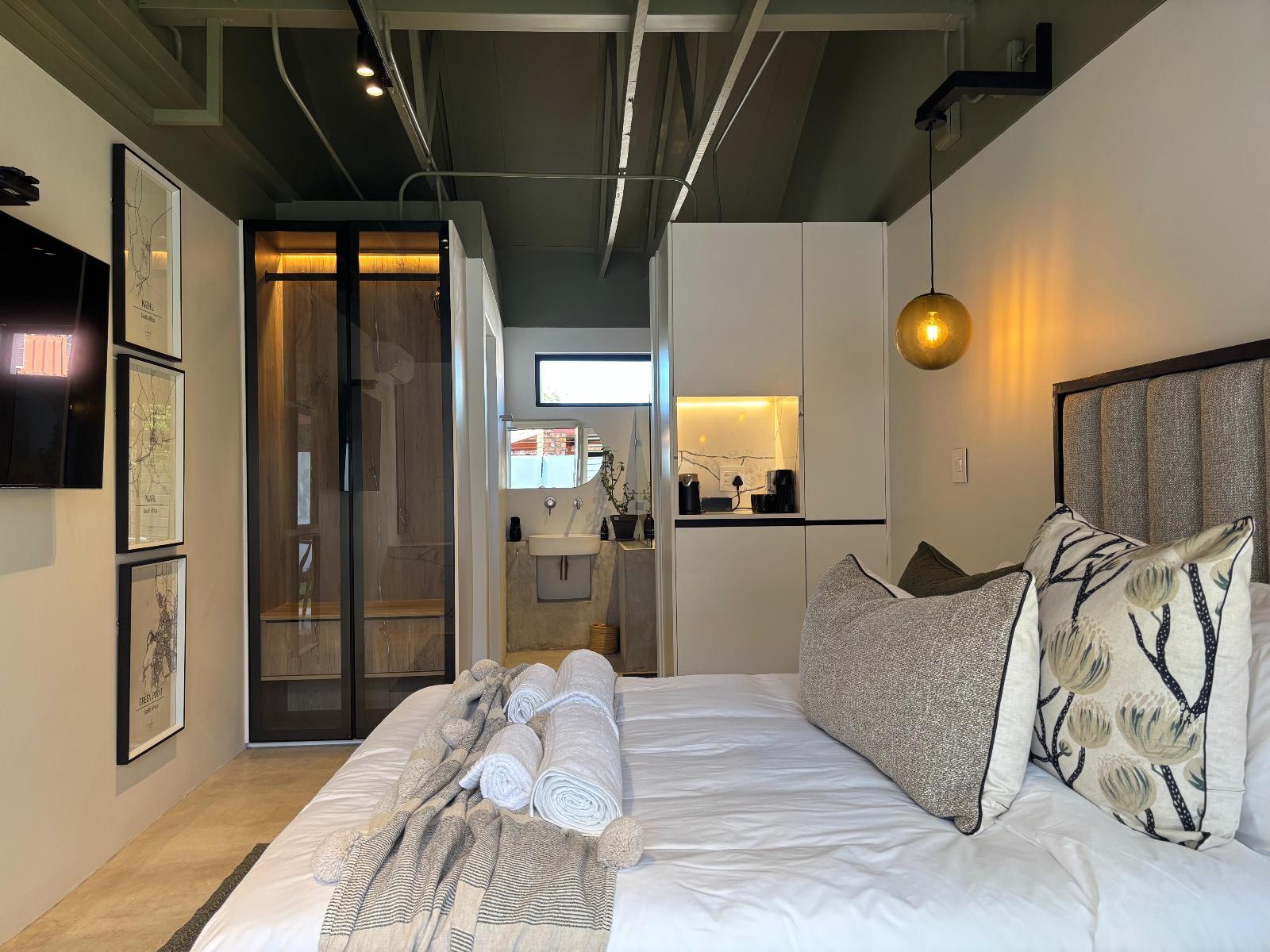 Room 1 — Photo of the whole room