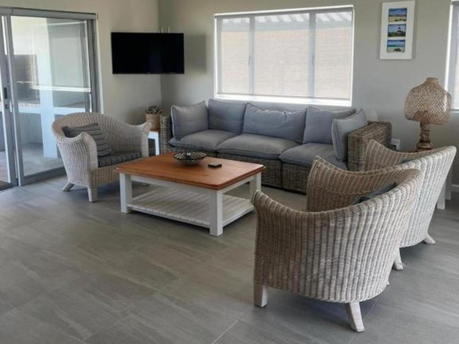 Room 1 — Communal lounge/ TV room