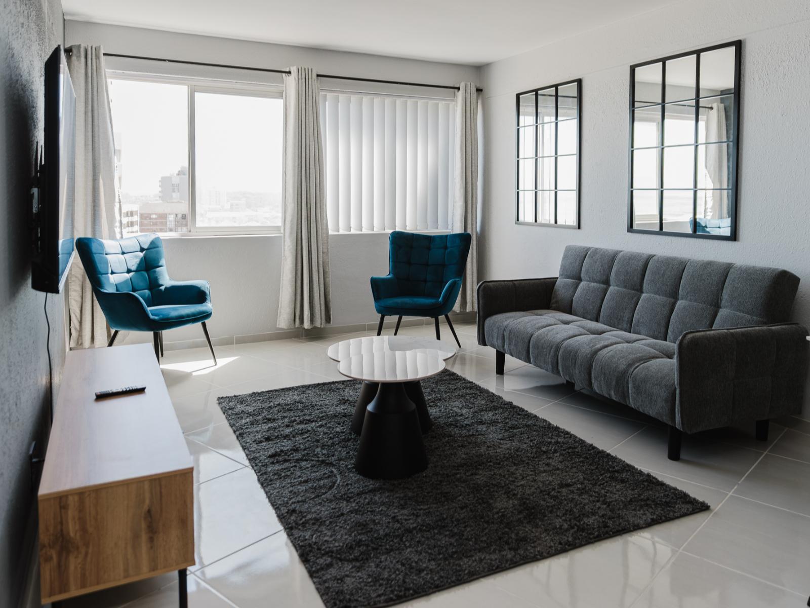 Communal lounge/ TV room