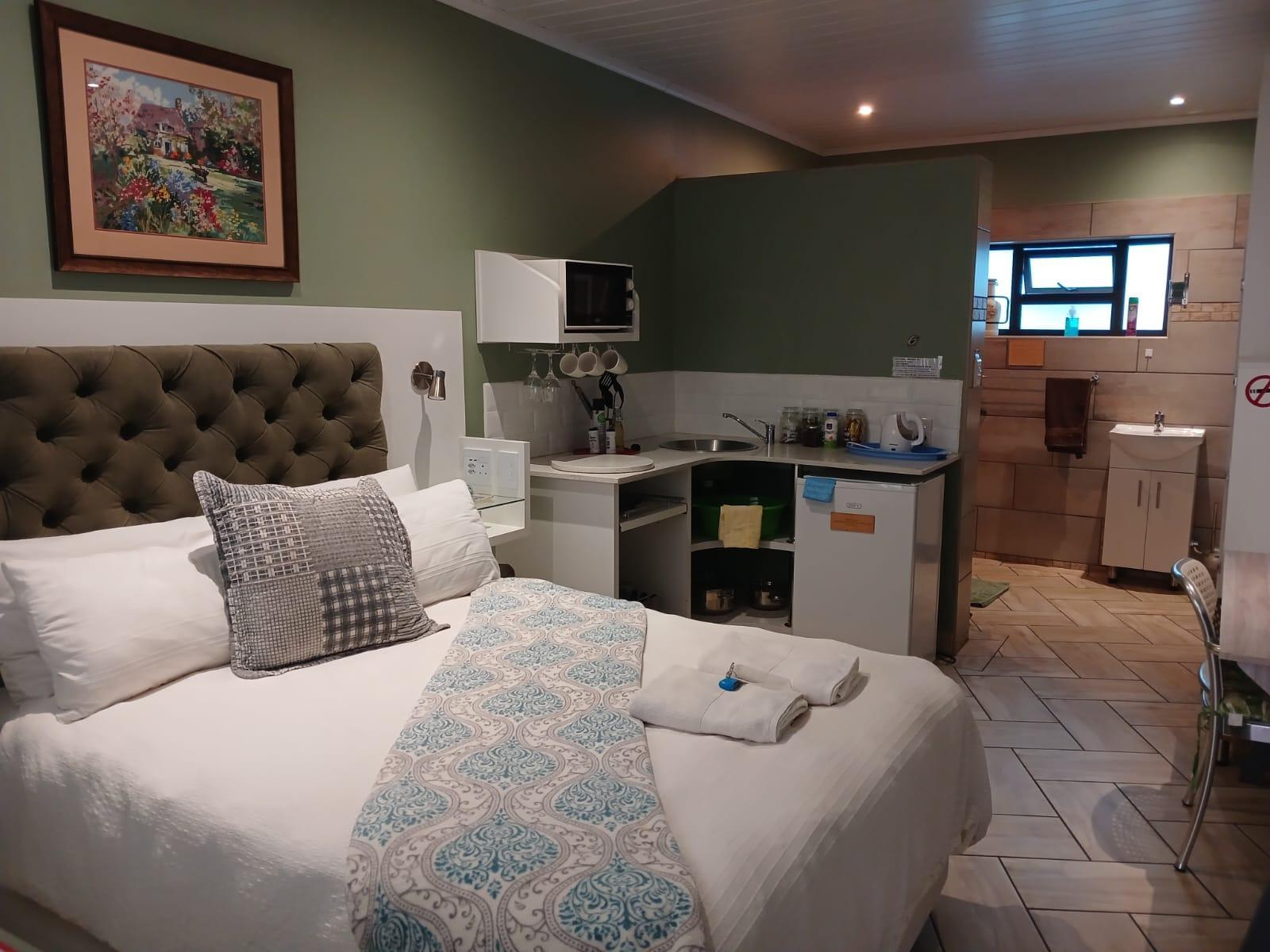 Room 2 — Photo of the whole room