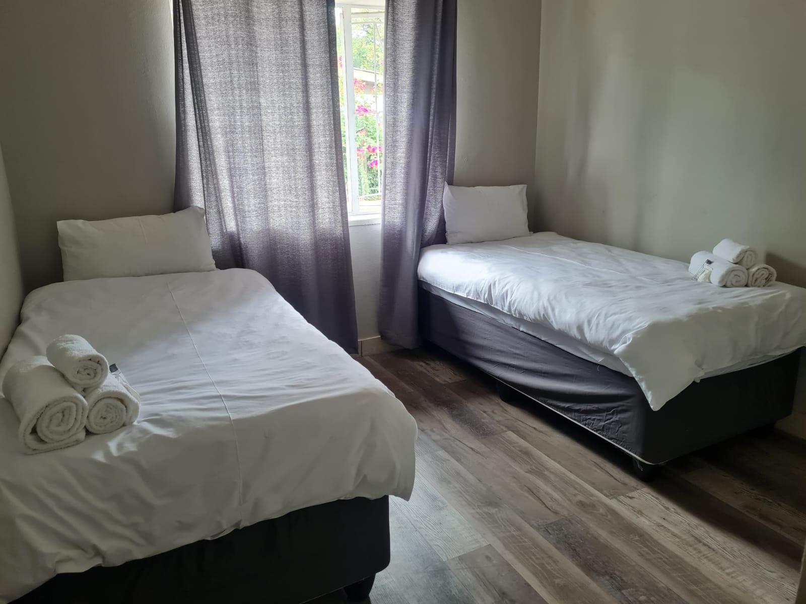 Room 4 — Bed