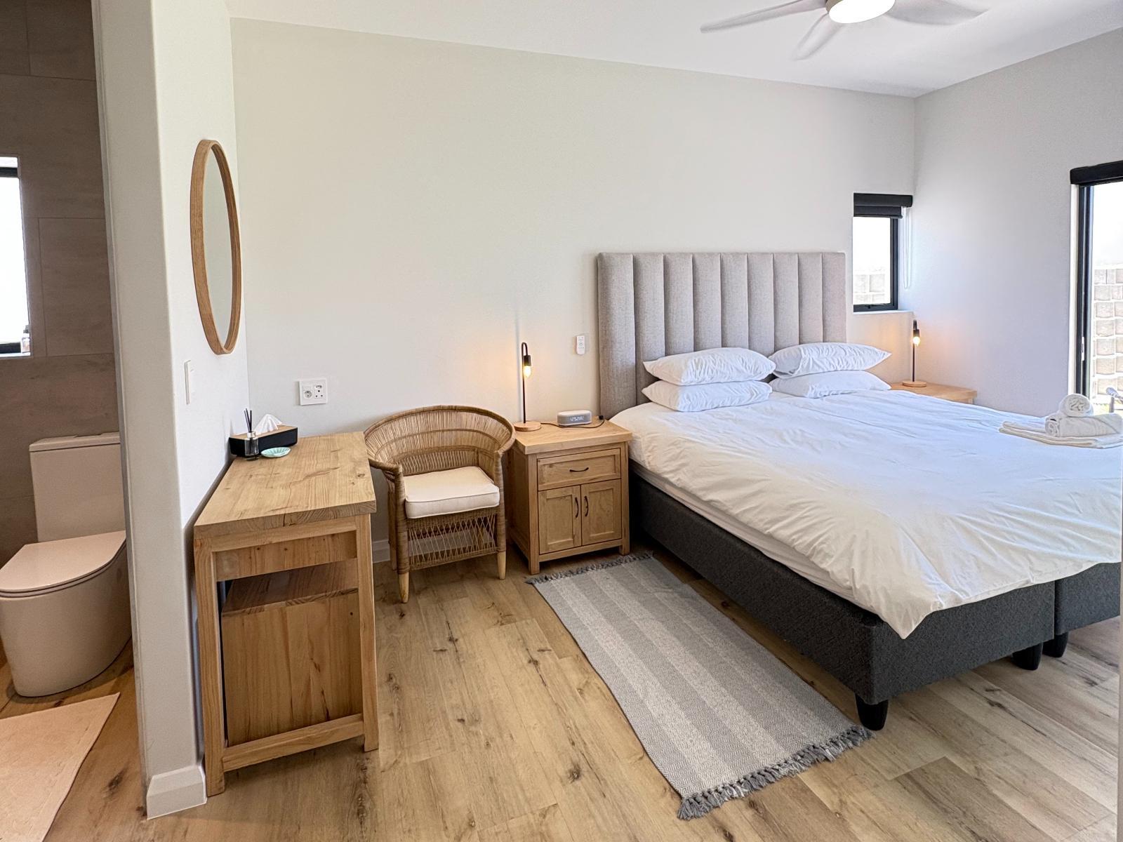 Room 1 — Photo of the whole room