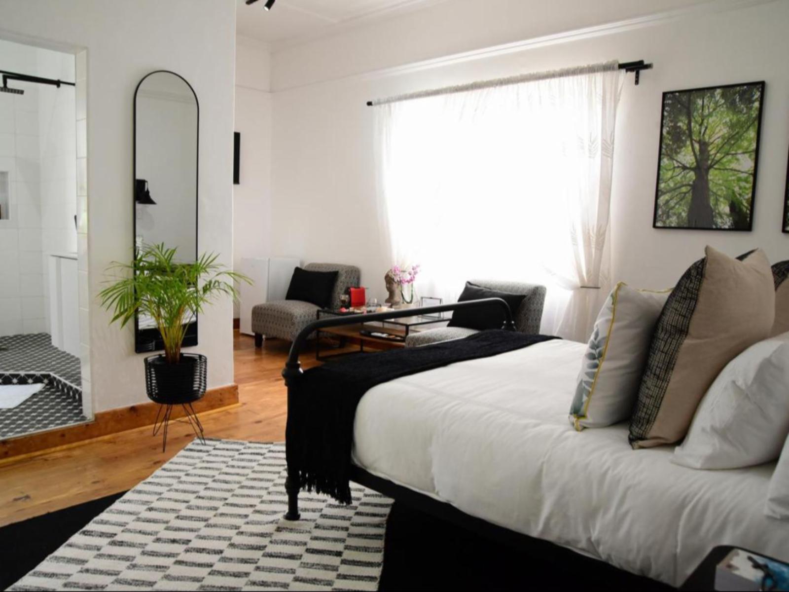 Room 1 — Photo of the whole room