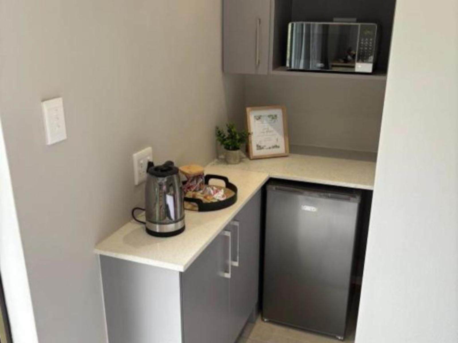 Room 1 — Coffee/tea facilities