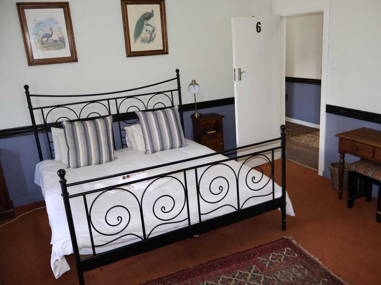 Room 2 — Photo of the whole room