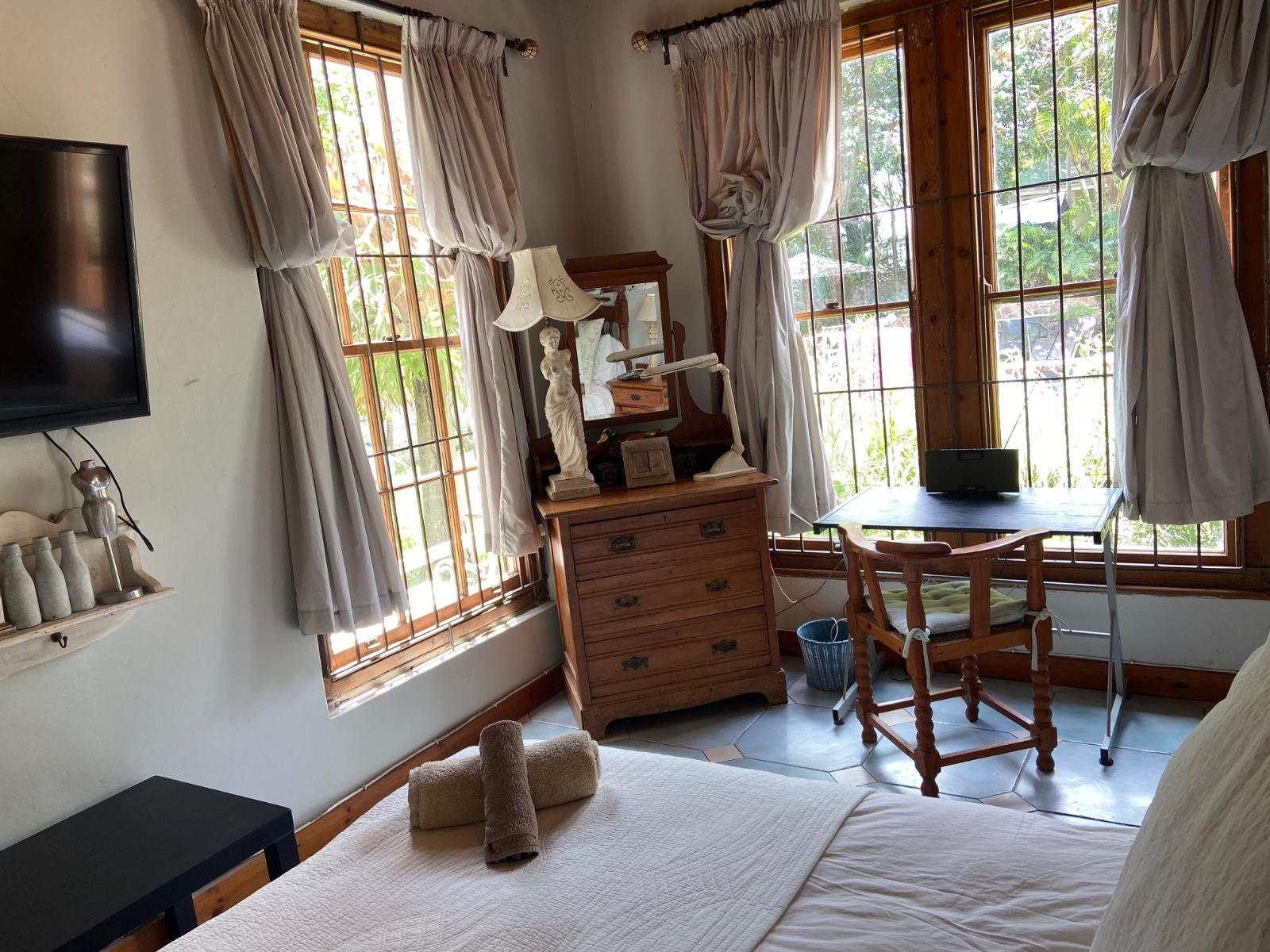Room 1 — Photo of the whole room
