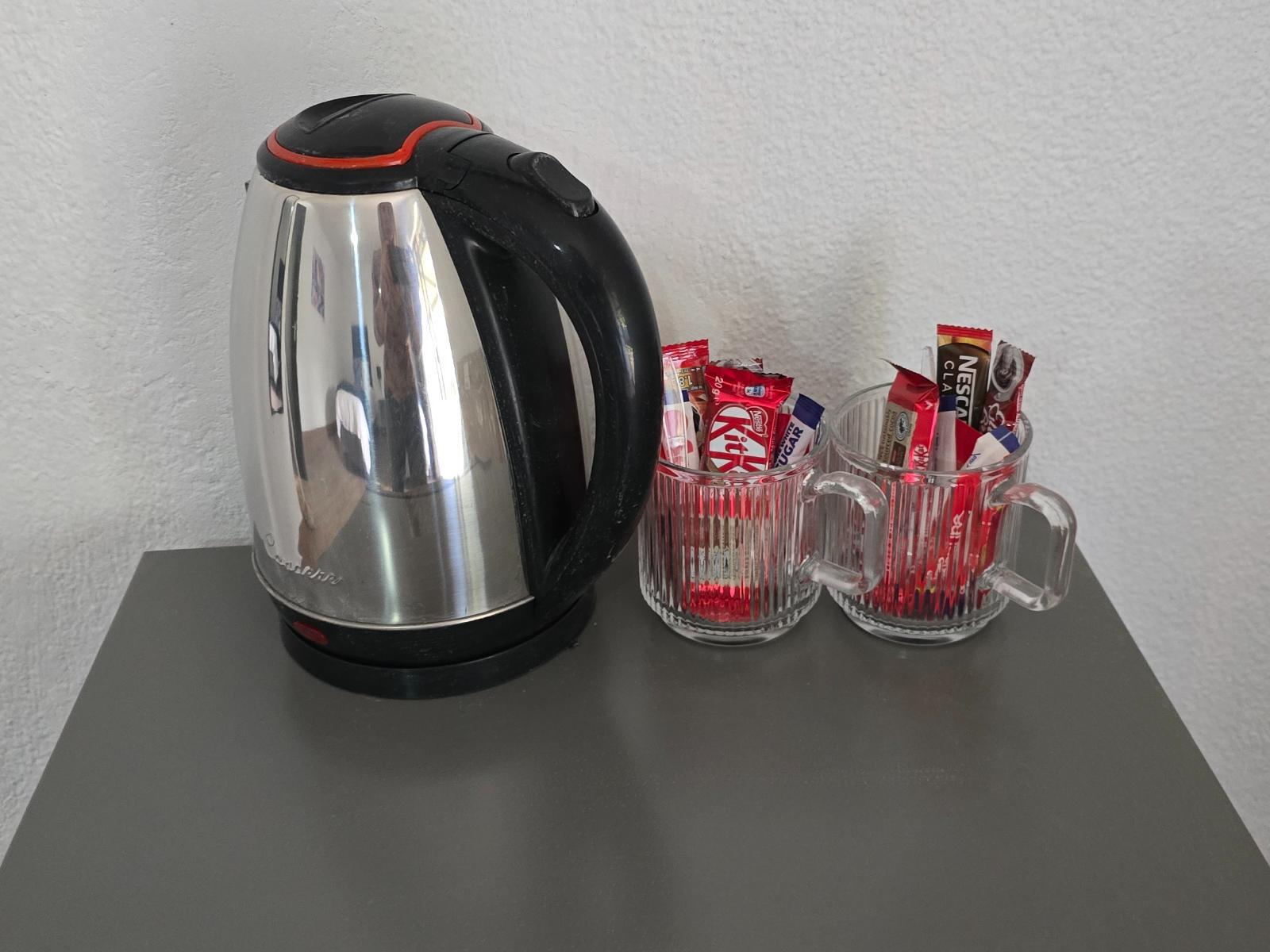 Room 1 — Coffee/tea facilities