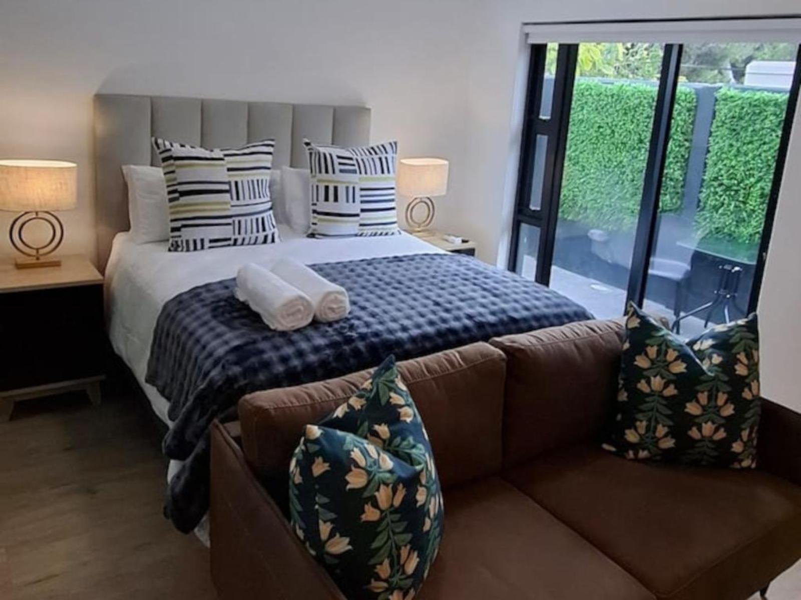 Room 1 — Photo of the whole room