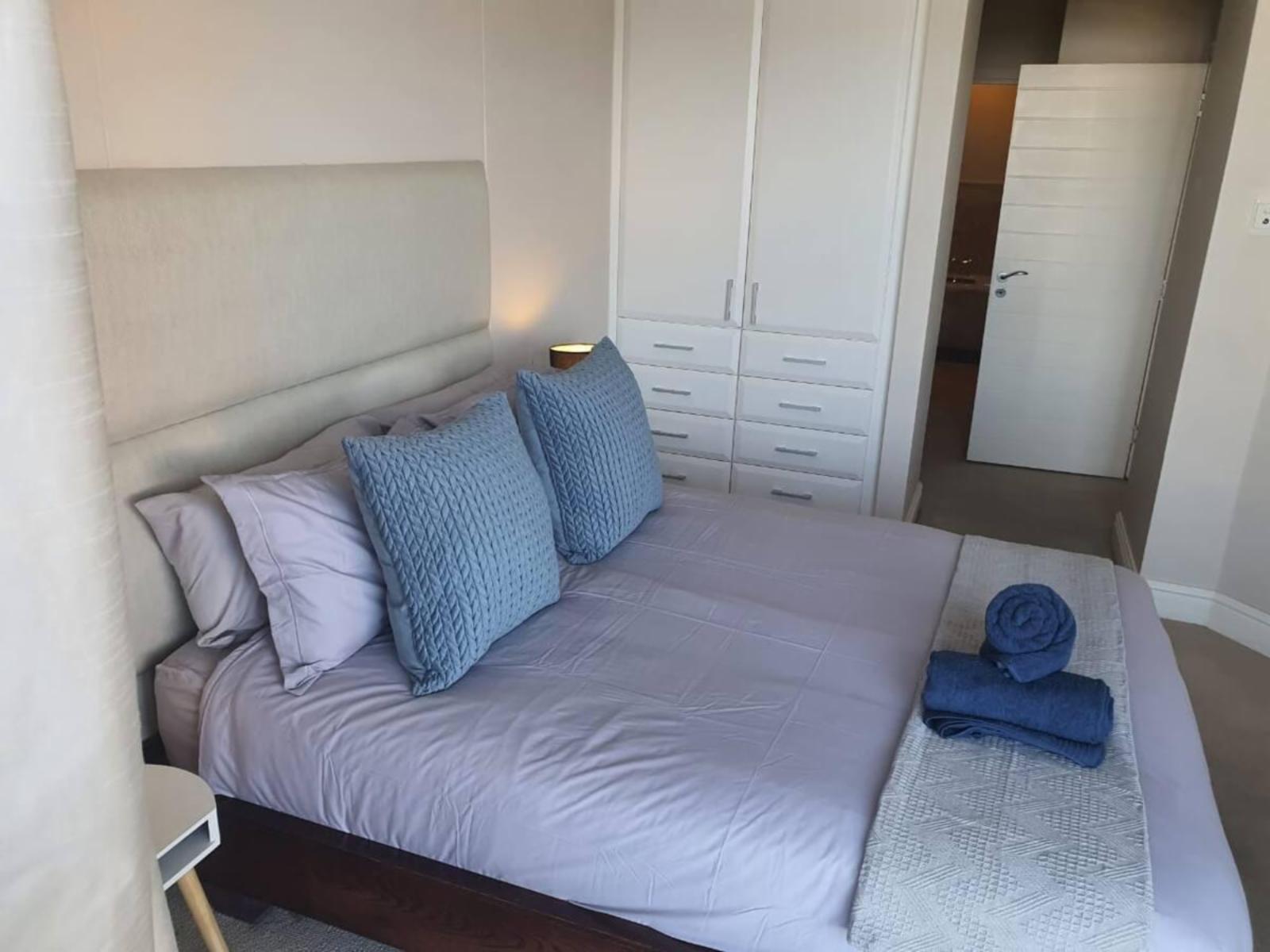 Room 1 — Photo of the whole room