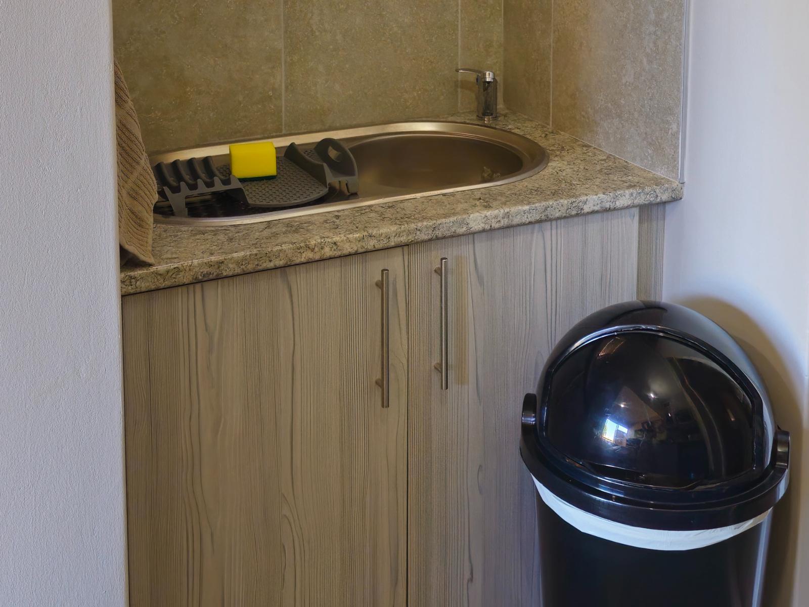Room 1 — Kitchenette
