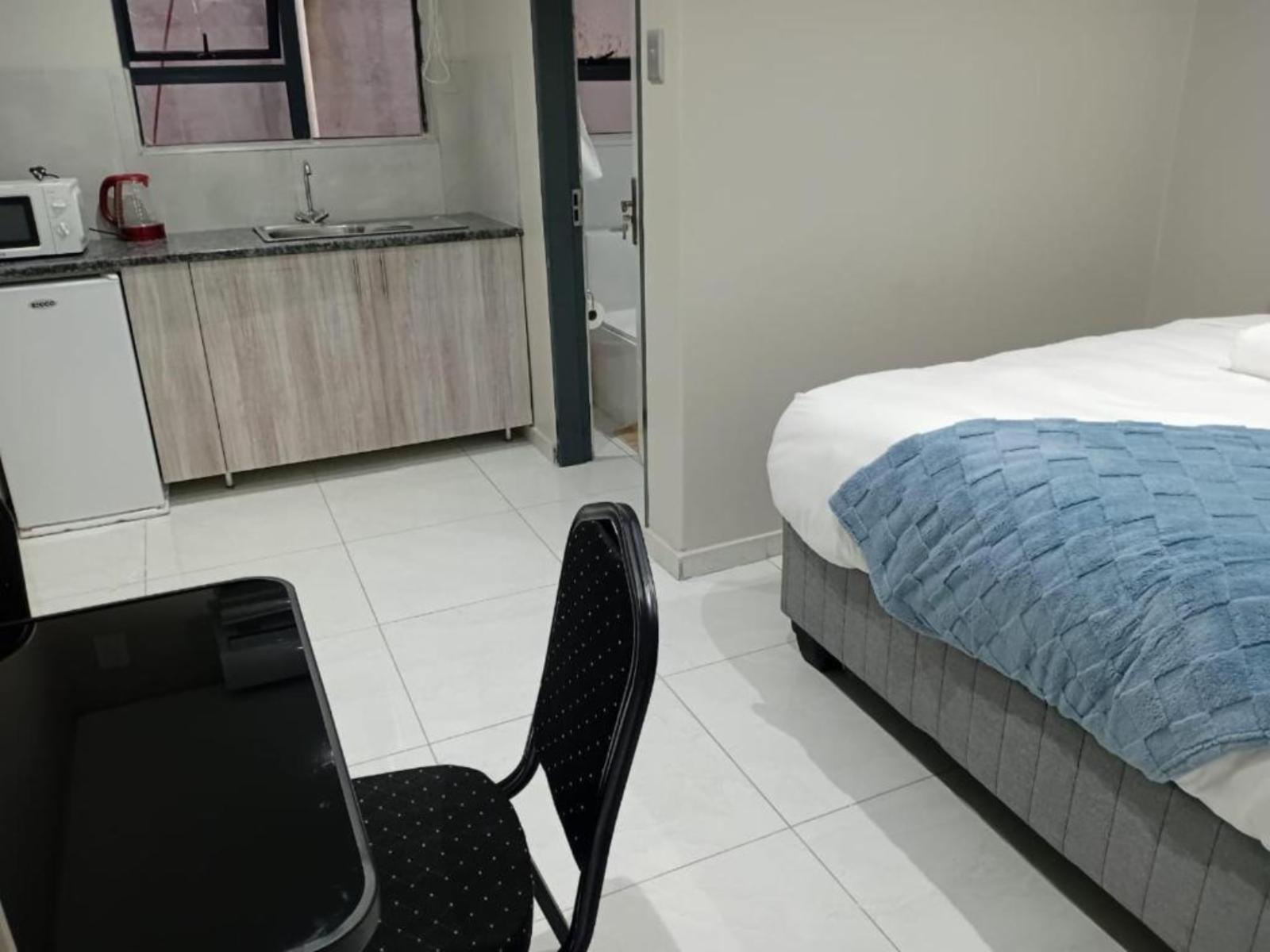 Room 1 — Photo of the whole room