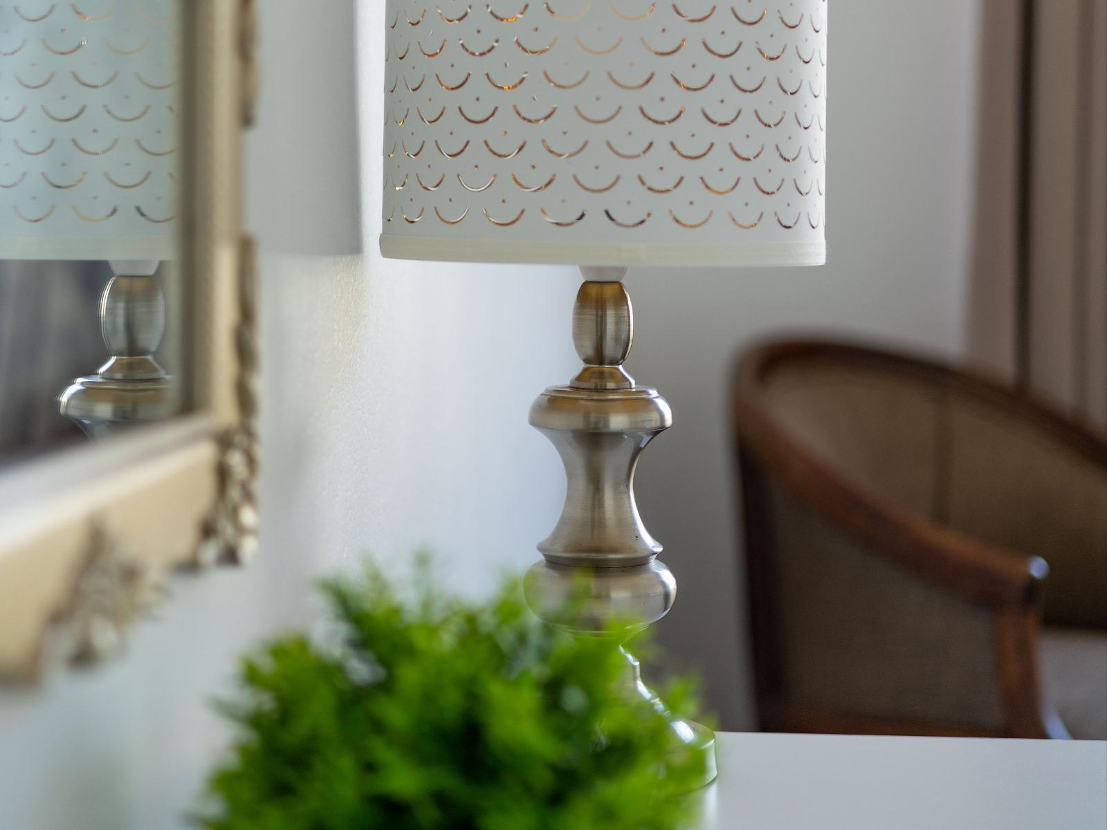Room 1 — Decorative detail