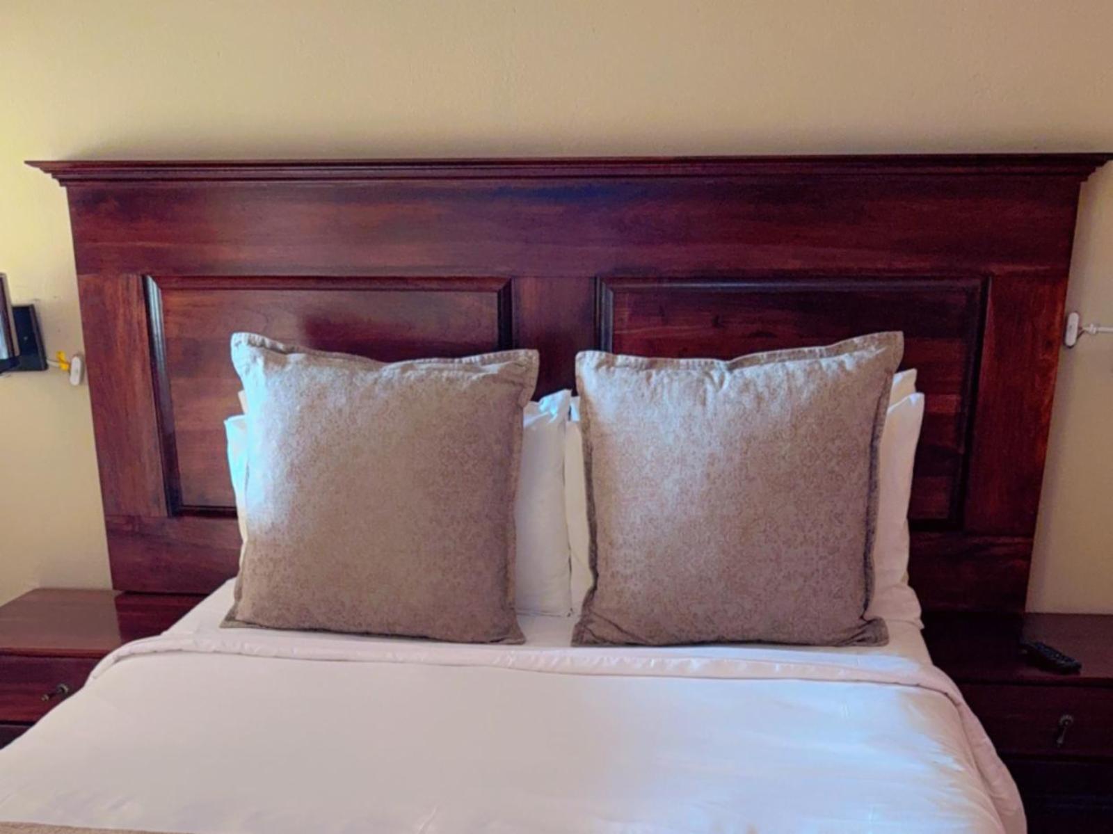 Room 1 — Decorative detail