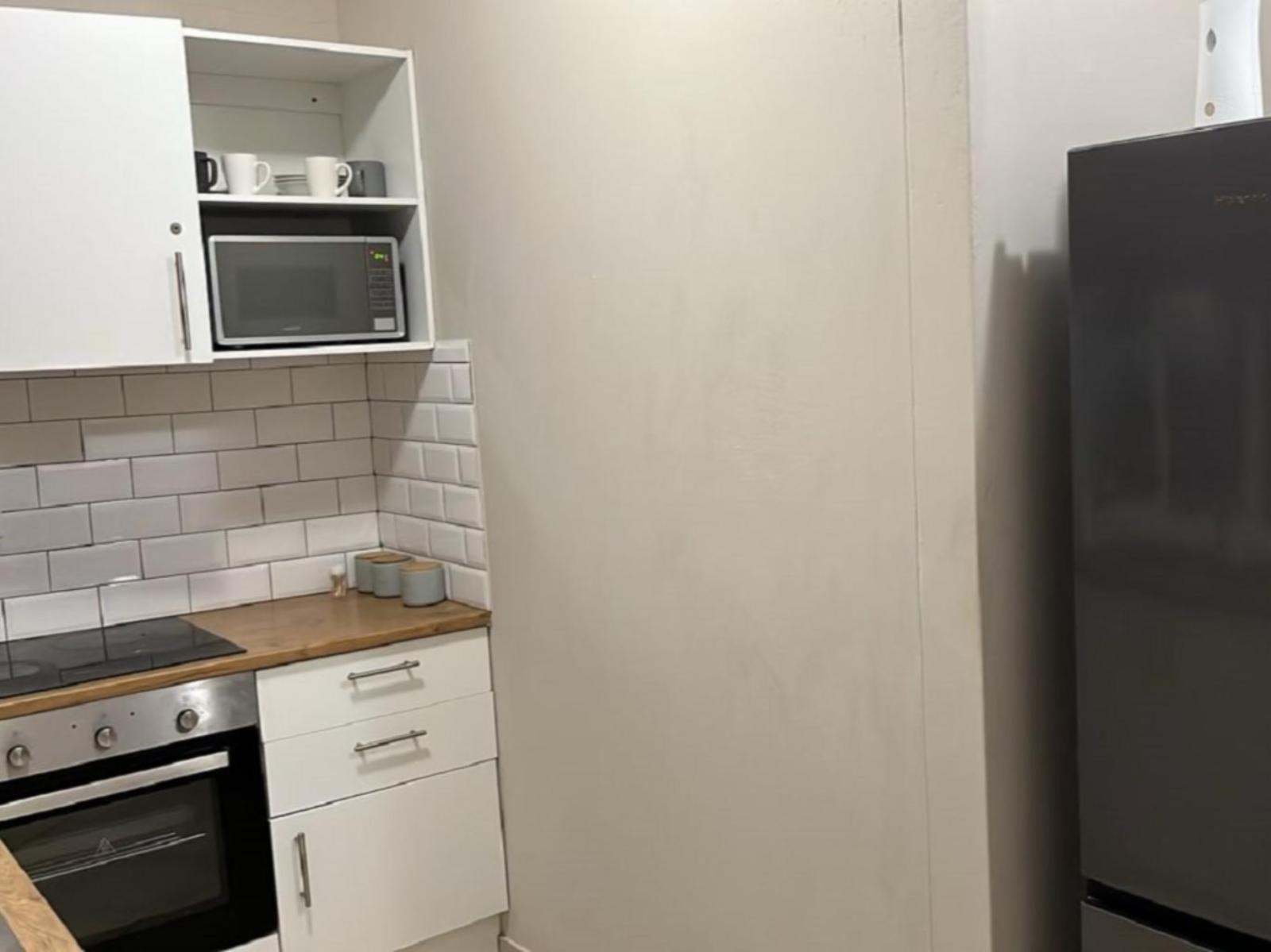 Room 1 — Kitchenette