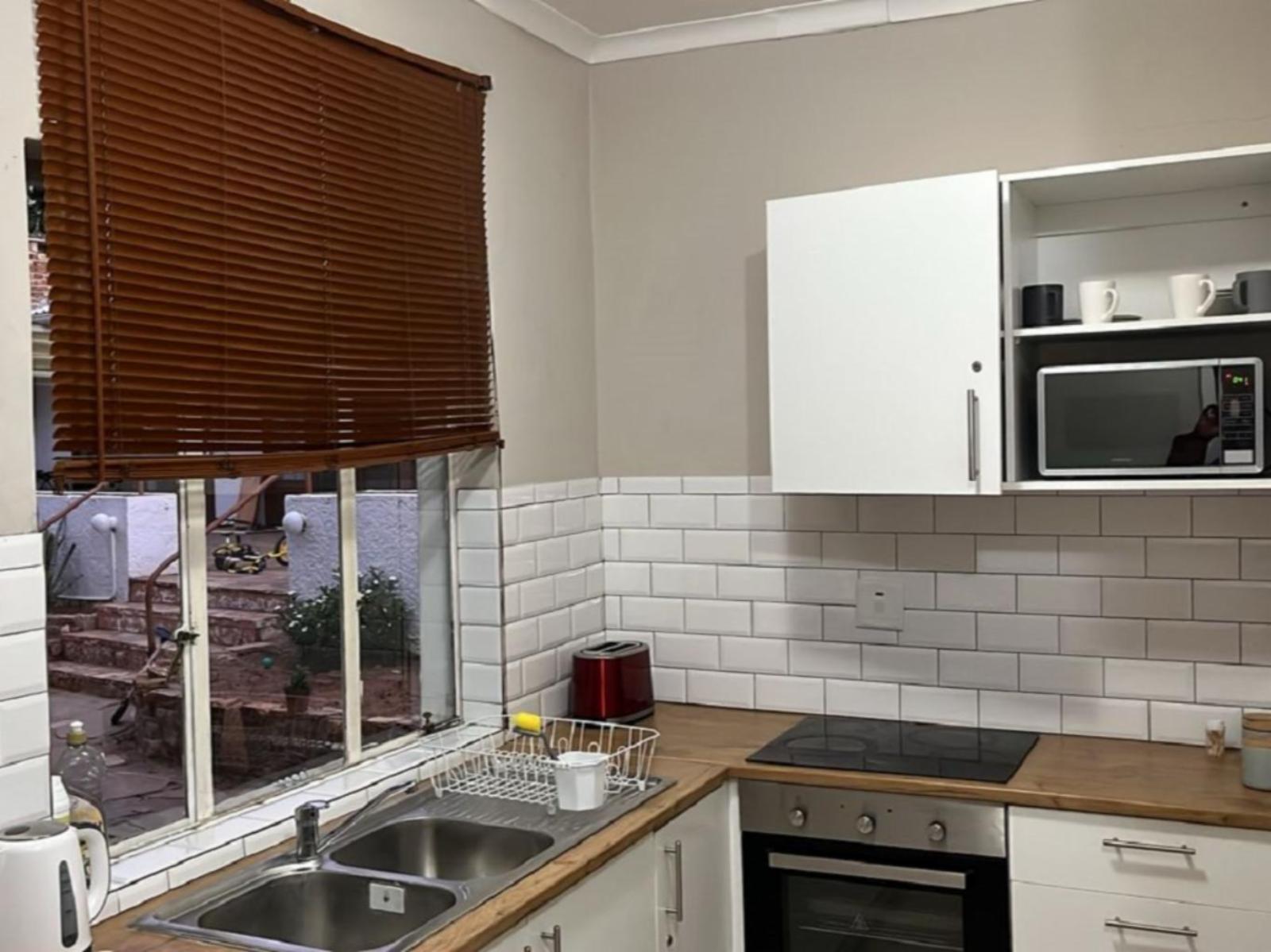Room 1 — Kitchenette
