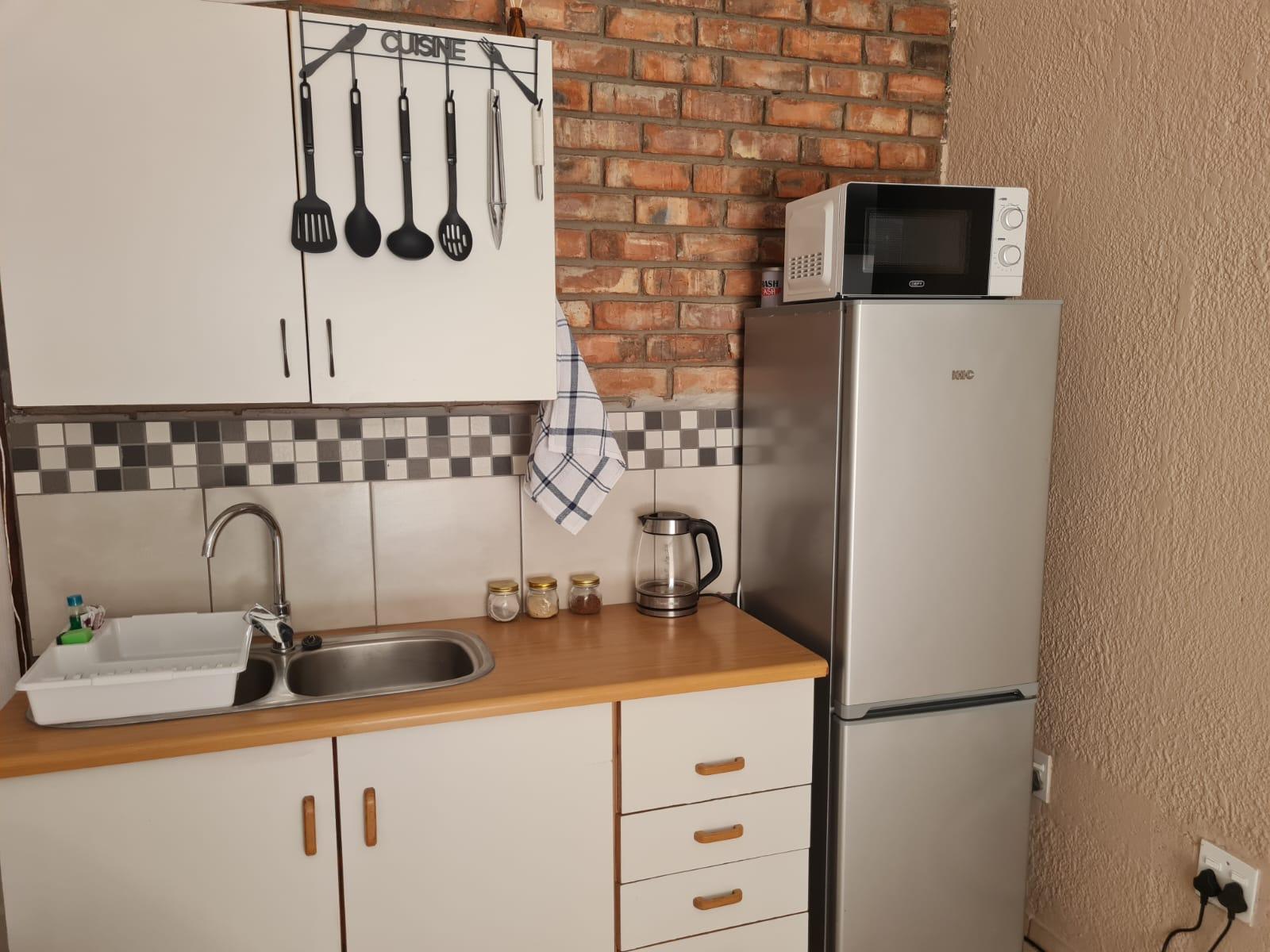 Room 1 — Kitchenette