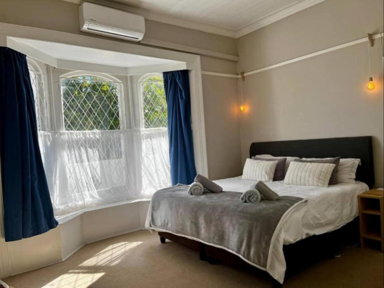 Room 1 — Photo of the whole room