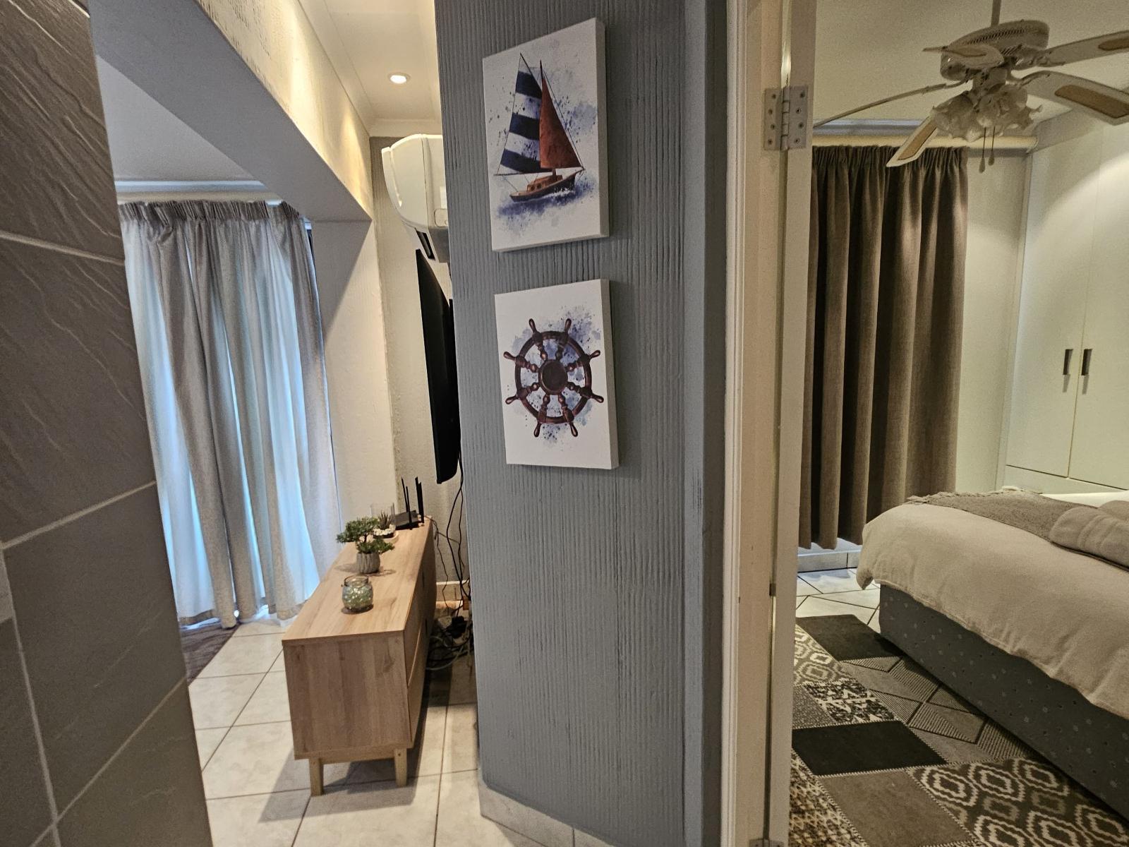 Room 1 — Decorative detail