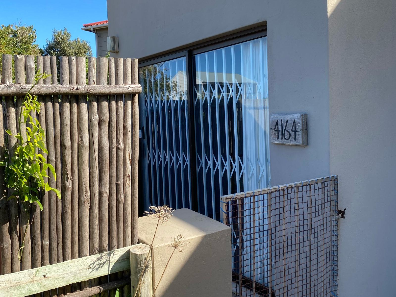 Room 1 — Facade or entrance