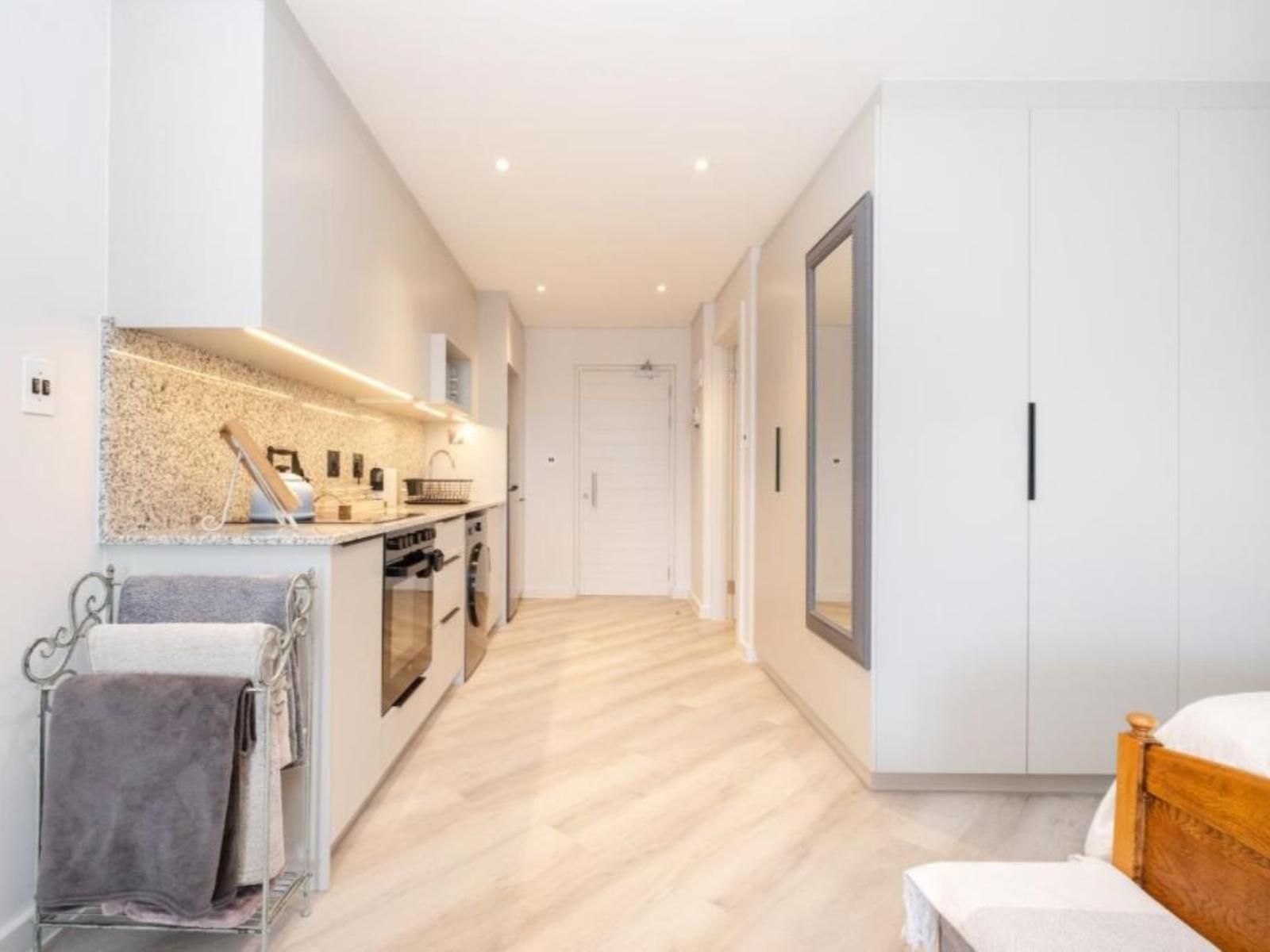 Room 1 — Kitchenette