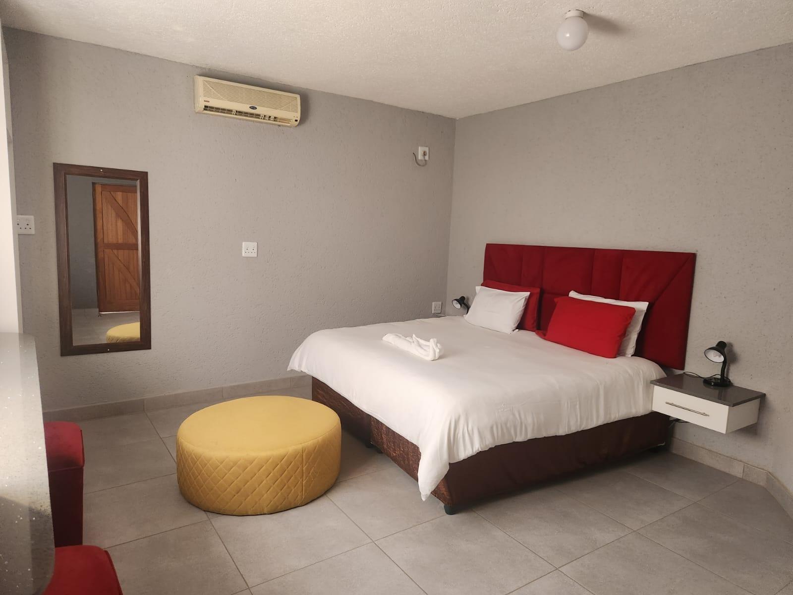 Room 2 — Photo of the whole room