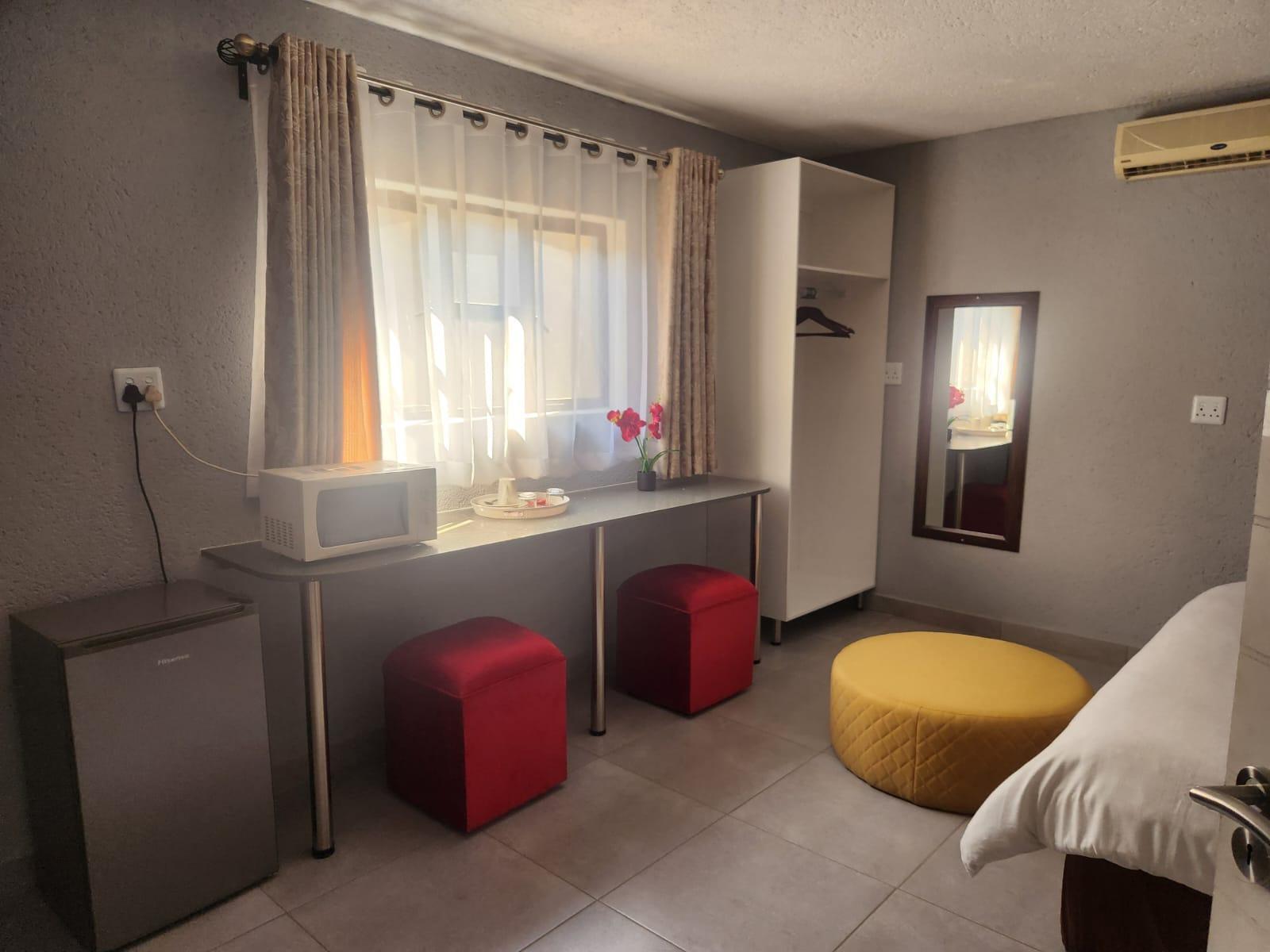 Room 2 — Coffee/tea facilities