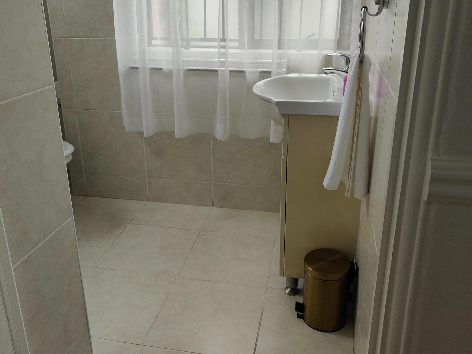 Room 4 — Bathroom