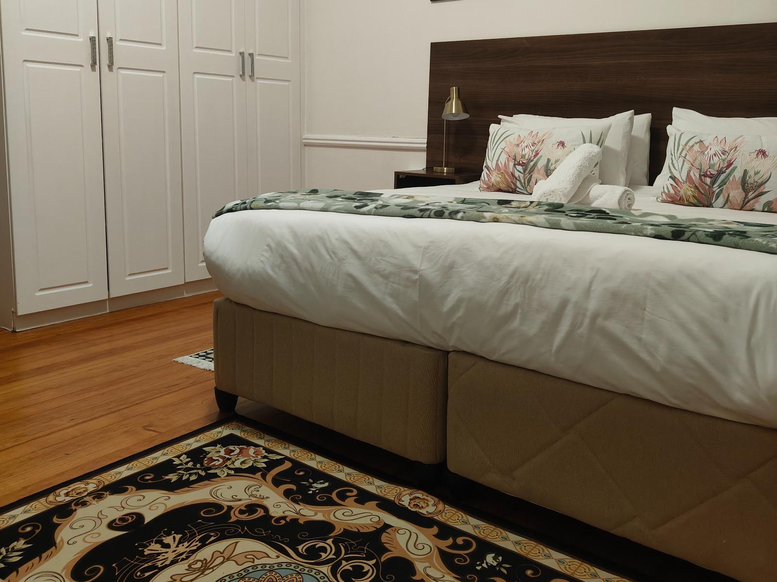 Room 2 — Photo of the whole room