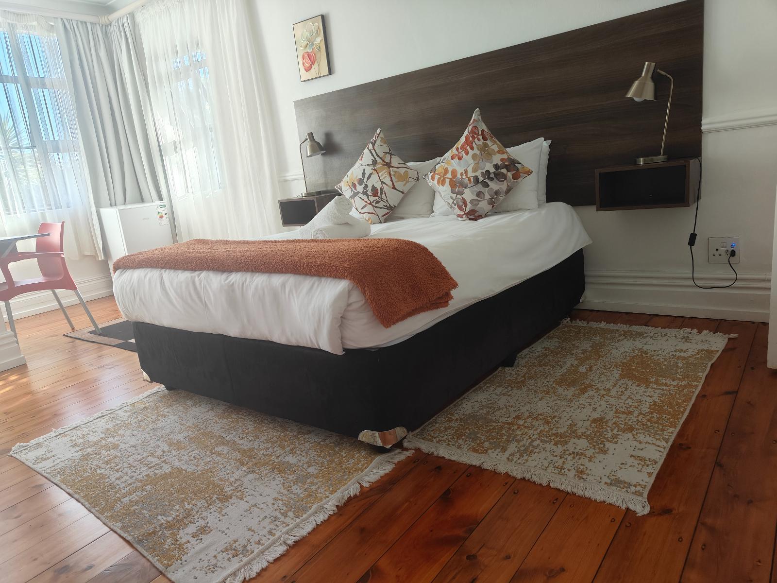 Room 4 — Bed