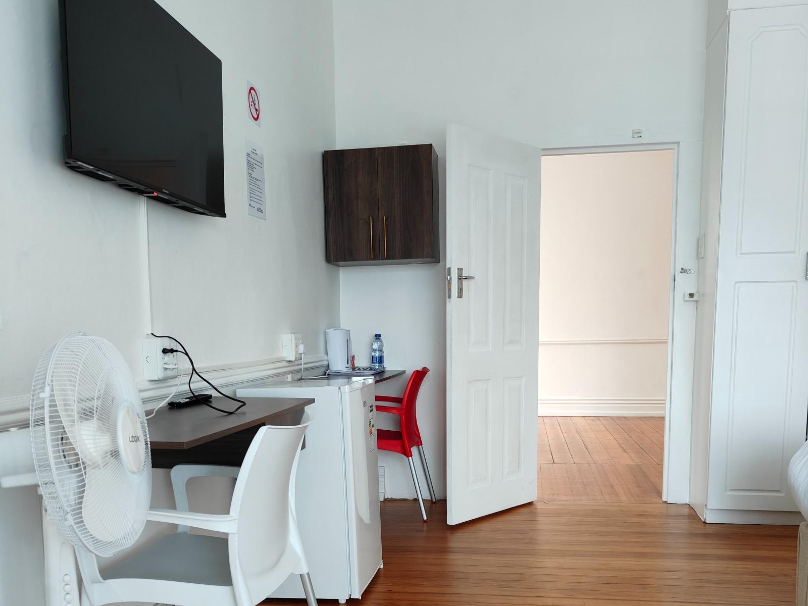 Room 2 — TV and multimedia