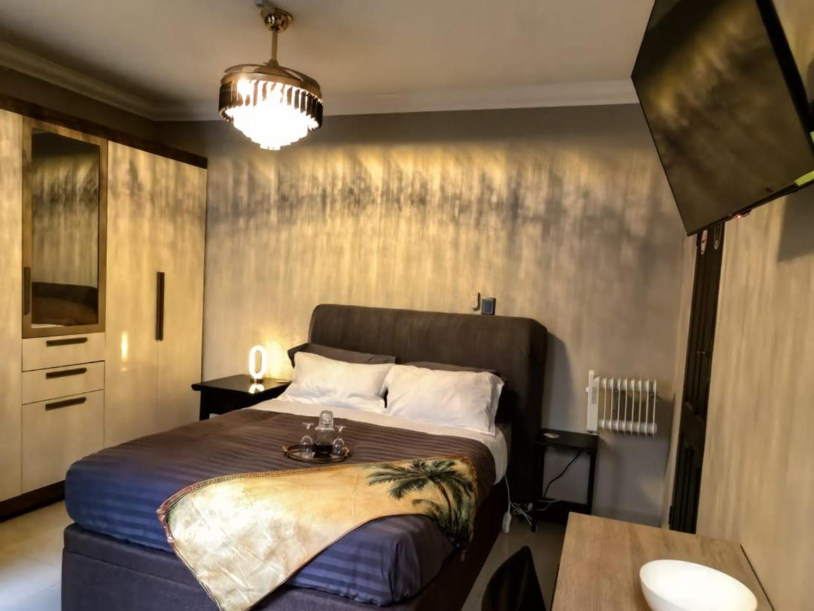 Room 2 — Photo of the whole room