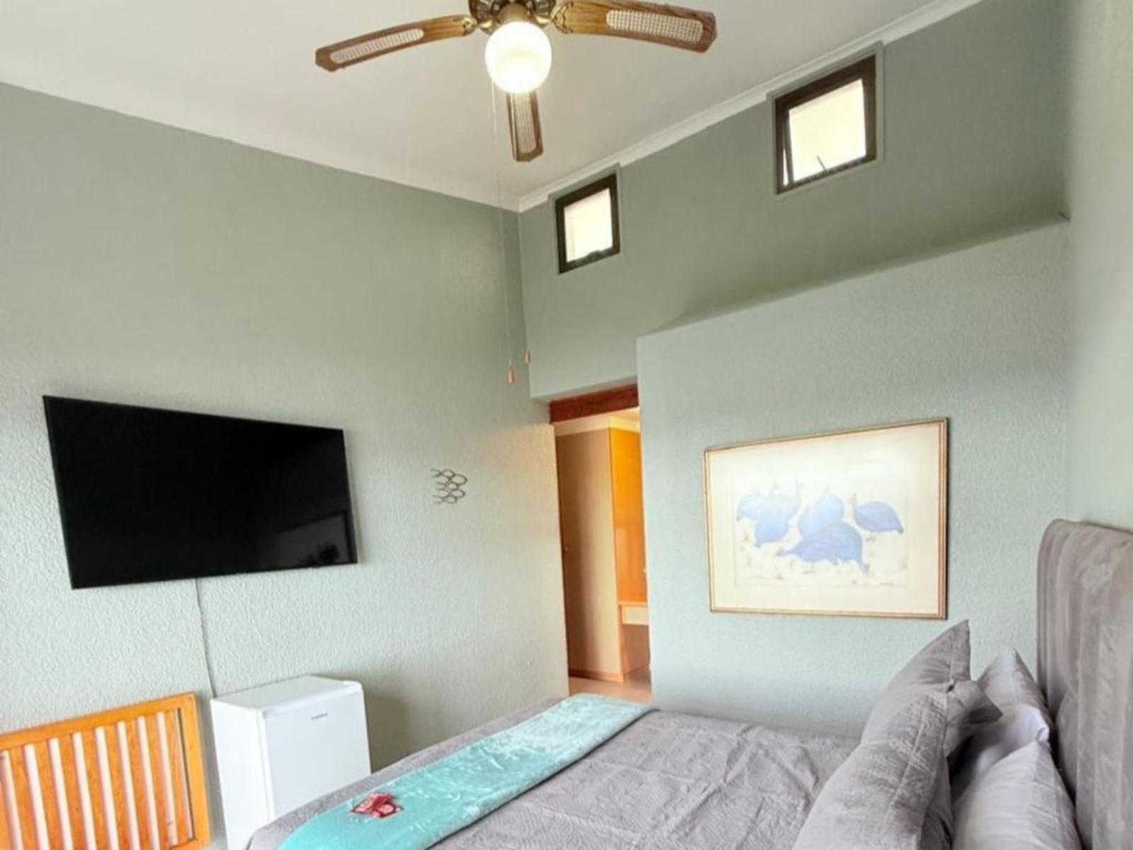 Room 1 — Photo of the whole room