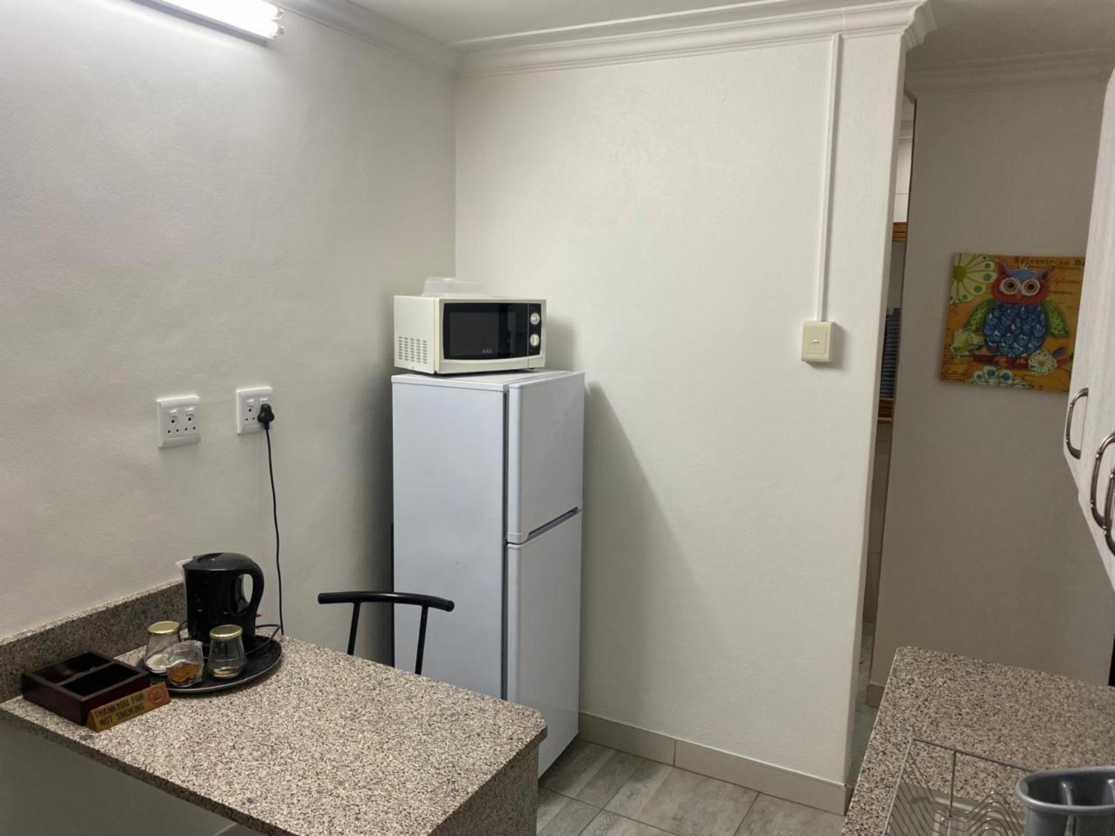 Room 4 — Kitchenette